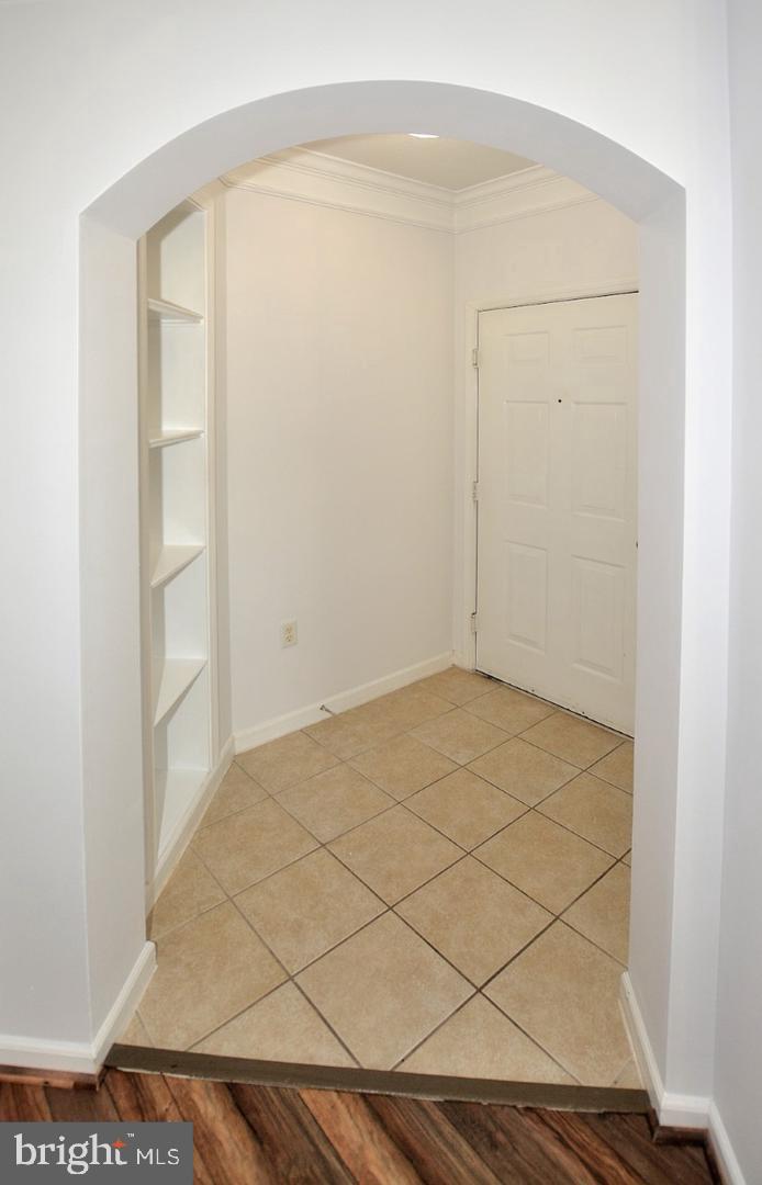 508 Sunset View Terrace Southeast, Unit 205 Leesburg, VA 20175 - Photo 11 of 28 a view of an empty room