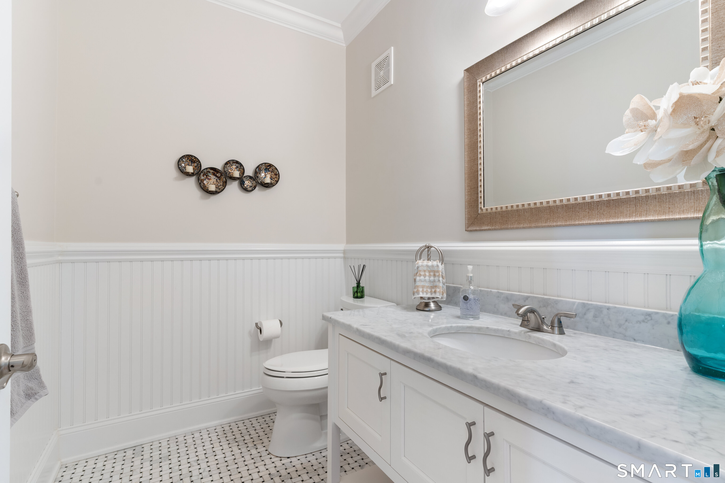 2 Deerfield Road Wilton, CT 06897 - Photo 16 of 38