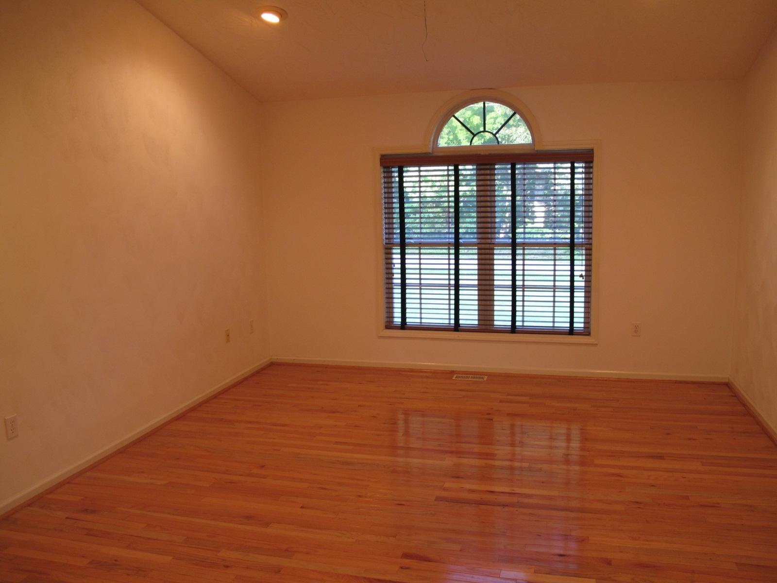 912 Paint Bank Road Salem, VA 24153 - Photo 12 of 33 IMG_3259