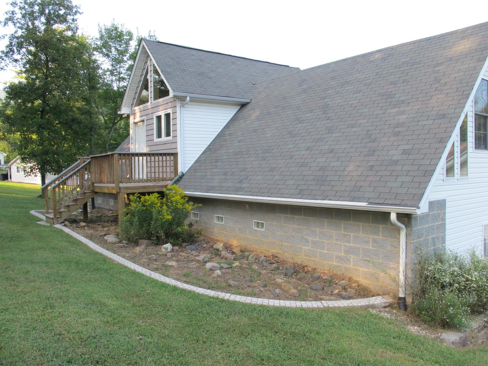 912 Paint Bank Road Salem, VA 24153 - Photo 22 of 33 IMG_3275