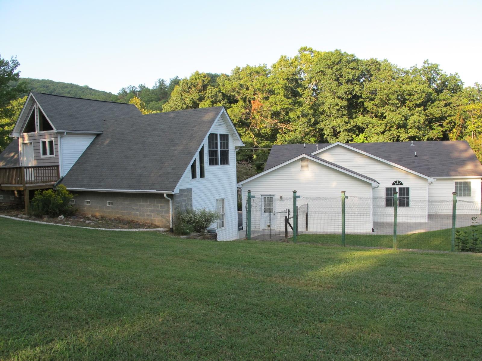 912 Paint Bank Road Salem, VA 24153 - Photo 24 of 33 IMG_3277