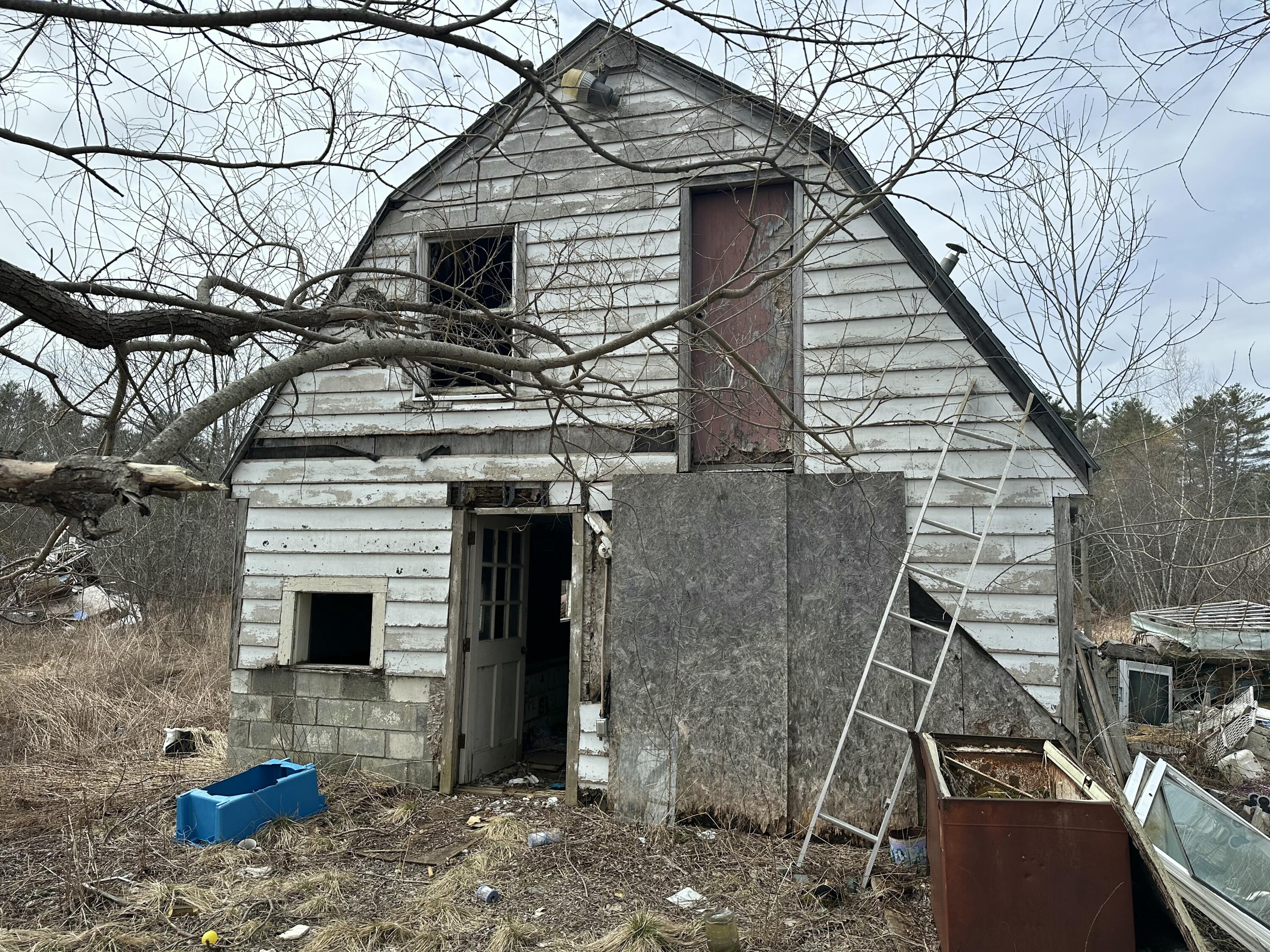 1 Pine View Drive Winterport, ME 04496 - Photo 2 of 8 IMG_2455