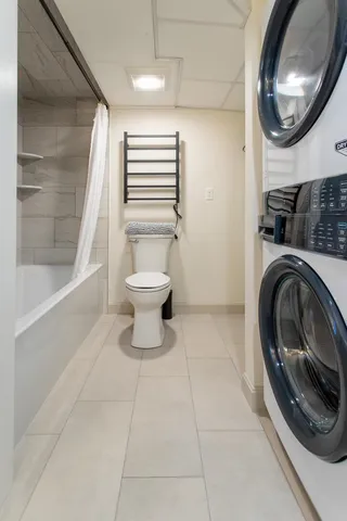 $3,200 | 483 Winnacunnet Road, Unit WEST SIDE, Hampton, NH 03842