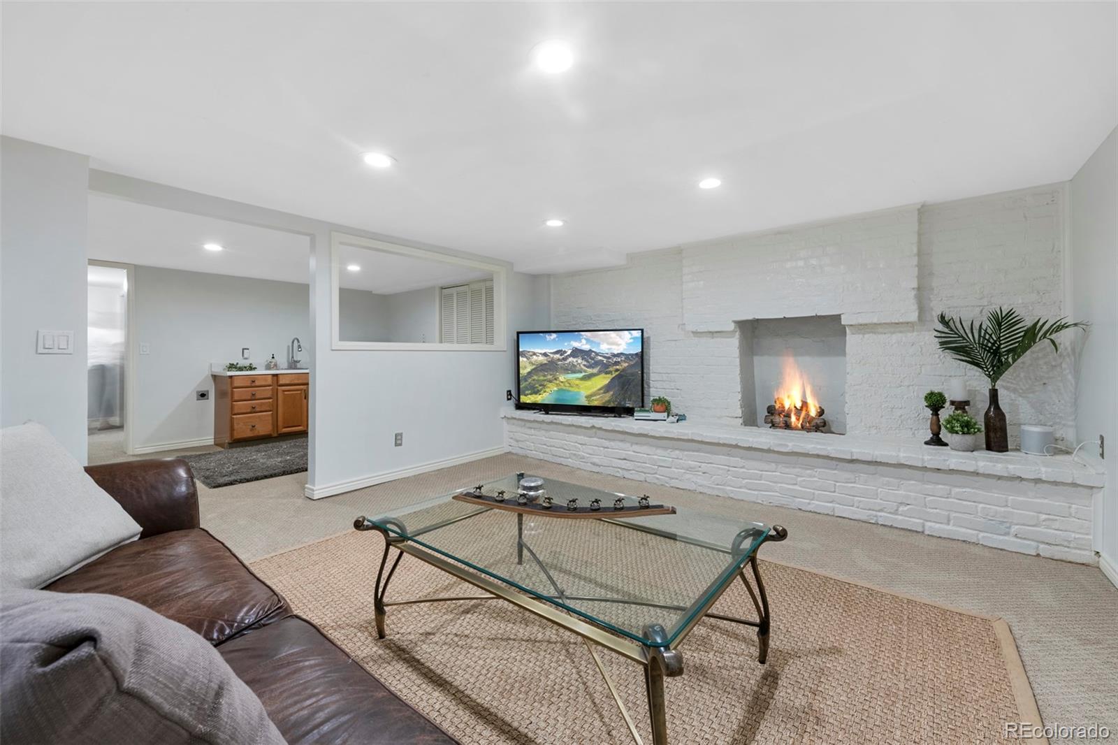 616 Monroe Street Denver, CO 80206 - Photo 28 of 40