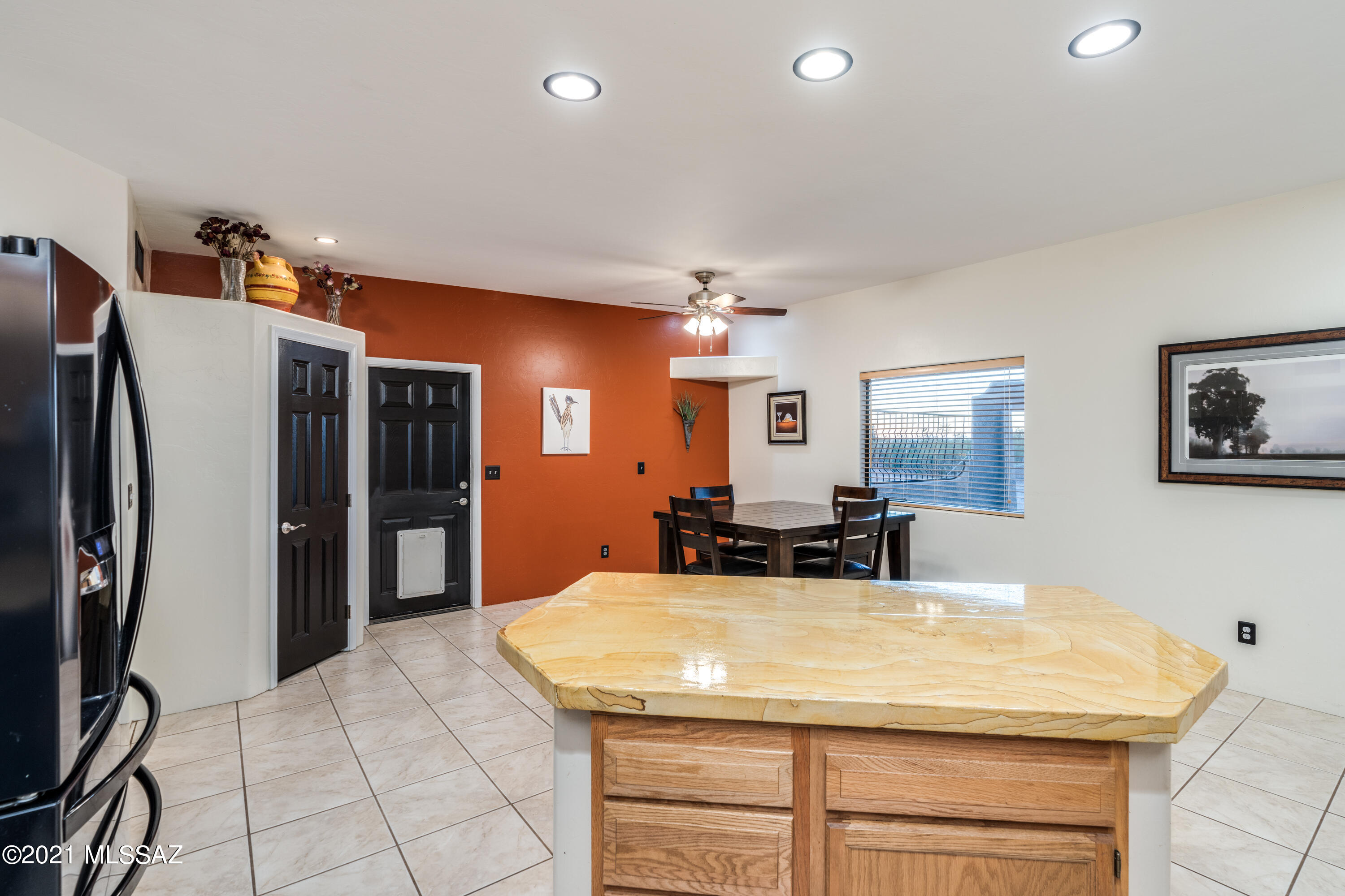 9737 South Spider Rock Road Vail, AZ 85641 - Photo 16 of 46 Gallery Image 16