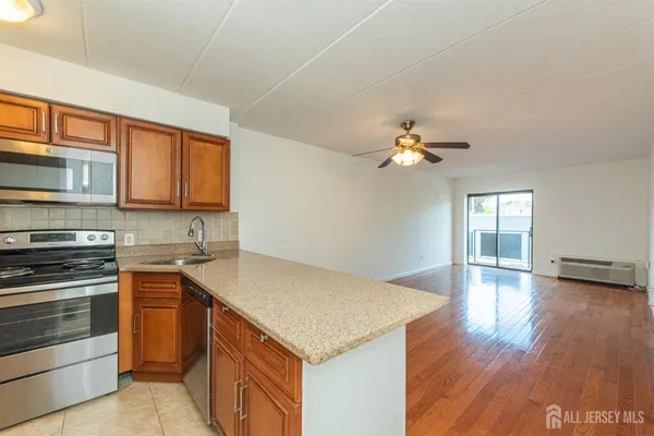 $280,000 | 5 Linden Street, Unit 3J, Hackensack, NJ 07601