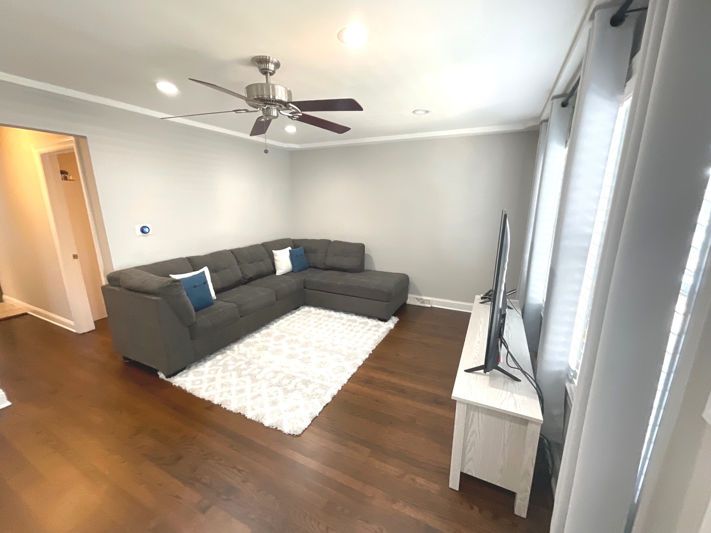 2241 North Monitor Avenue Chicago, IL 60639 - Photo 4 of 12