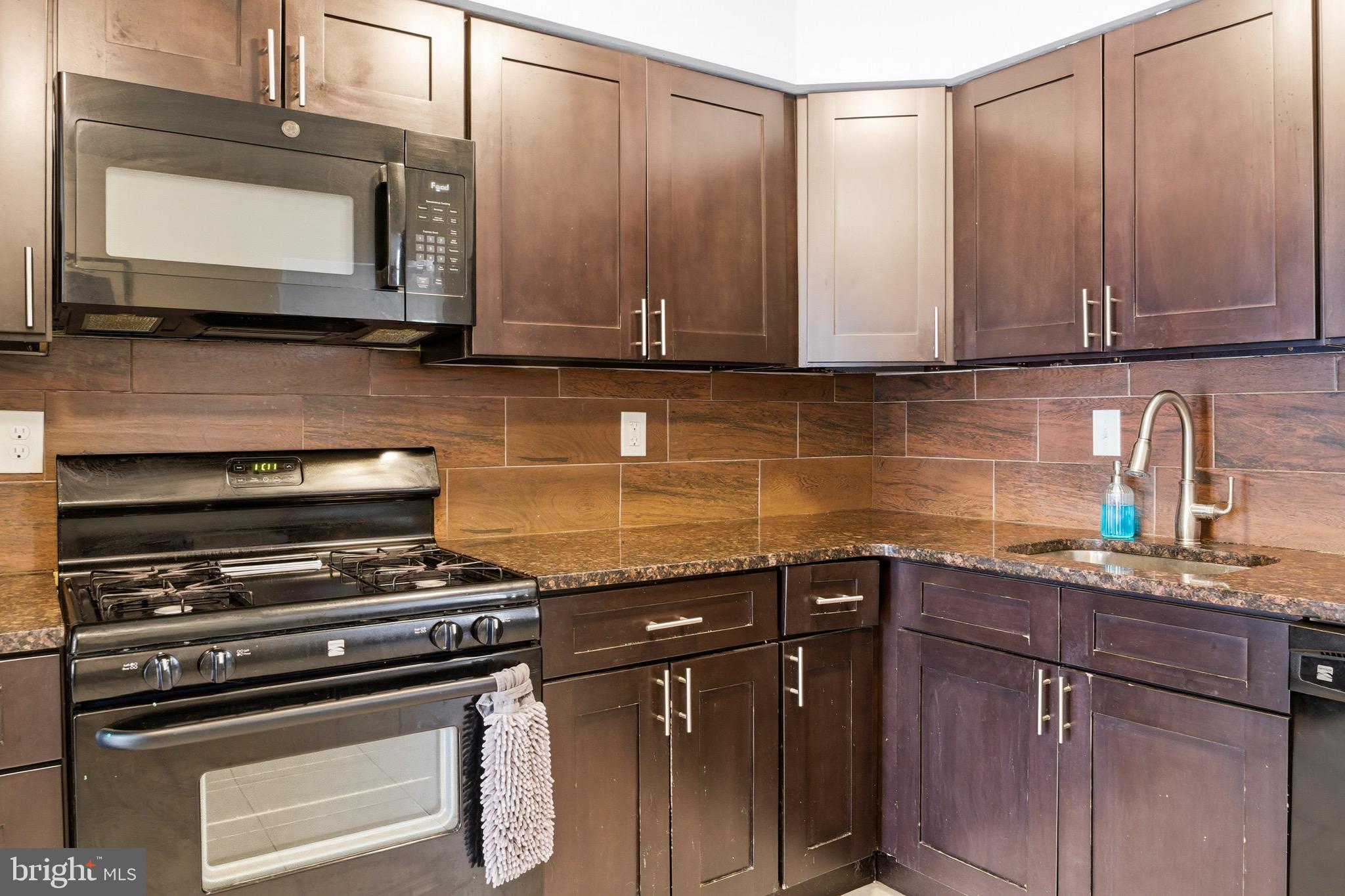 8 Ark Court Sewell, NJ 08080 - Photo 11 of 25