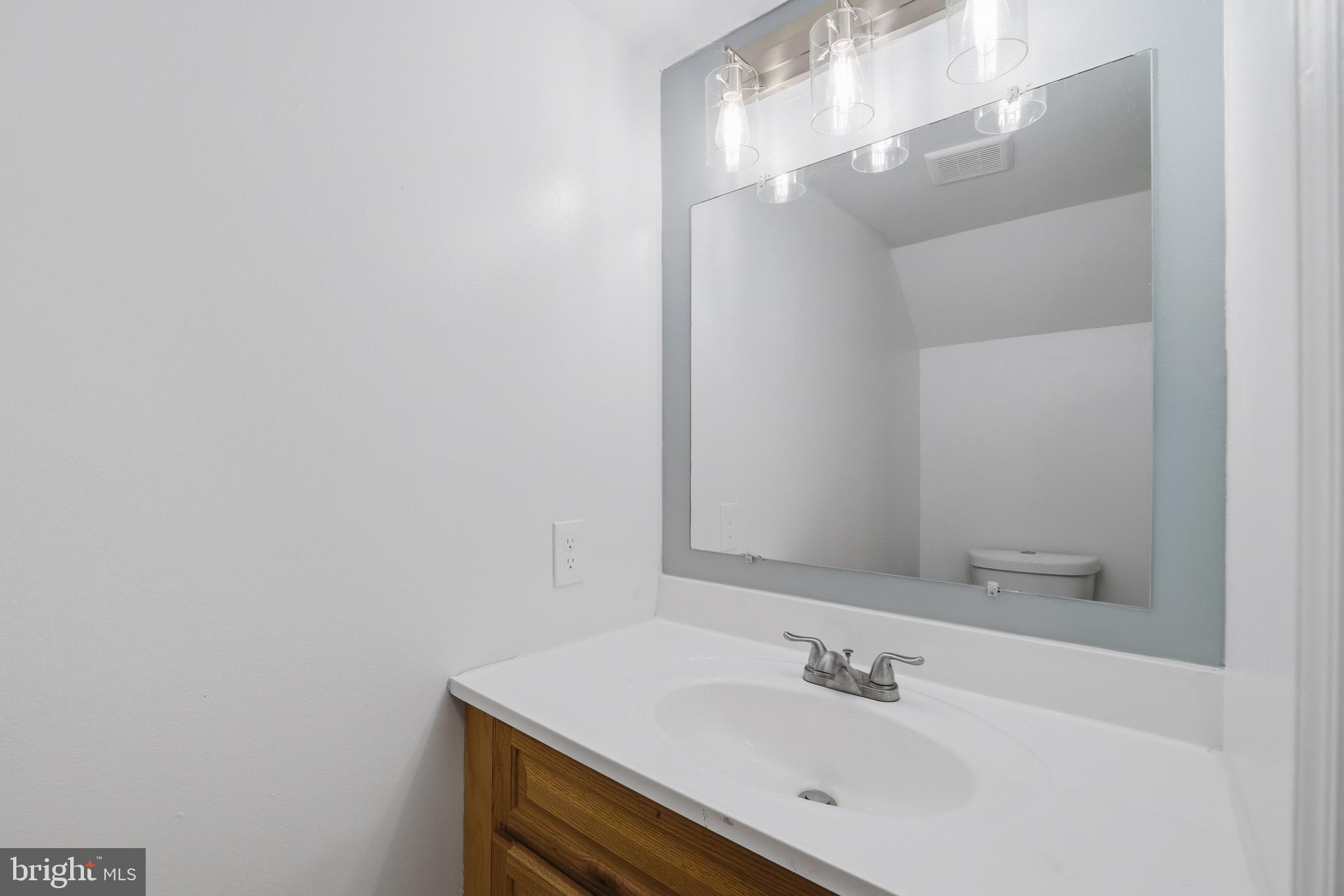 8 Ark Court Sewell, NJ 08080 - Photo 12 of 25