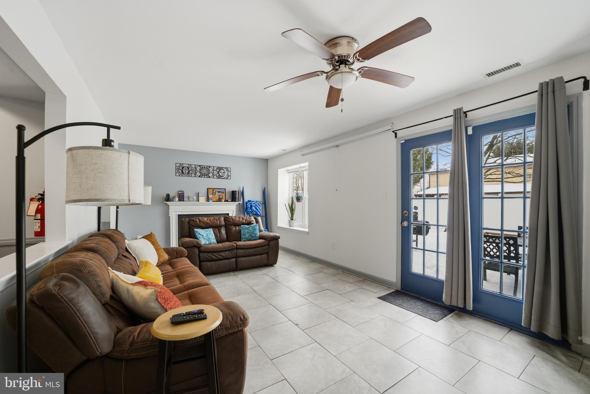 8 Ark Court Sewell, NJ 08080 - Photo 6 of 25