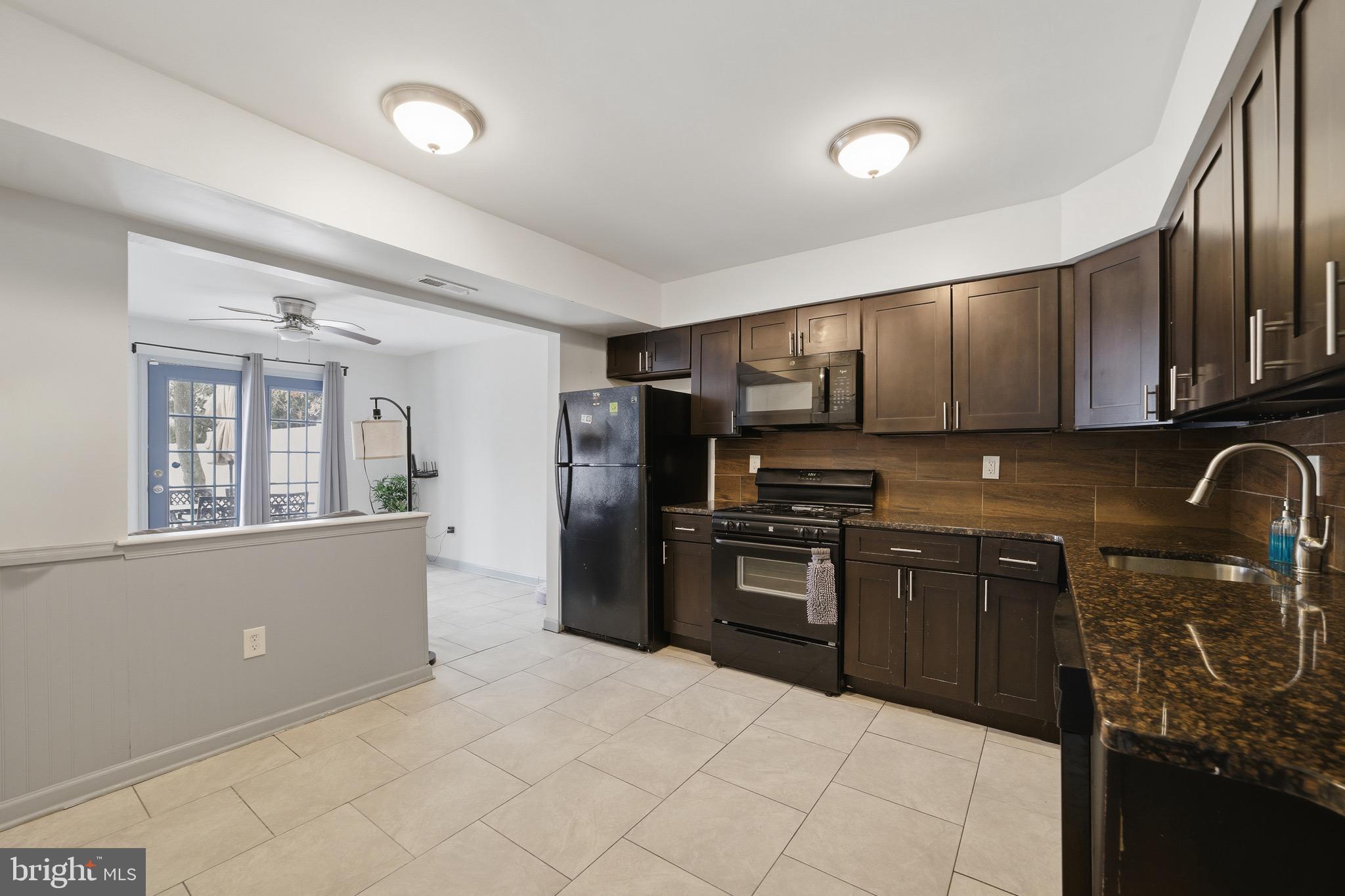 8 Ark Court Sewell, NJ 08080 - Photo 9 of 25