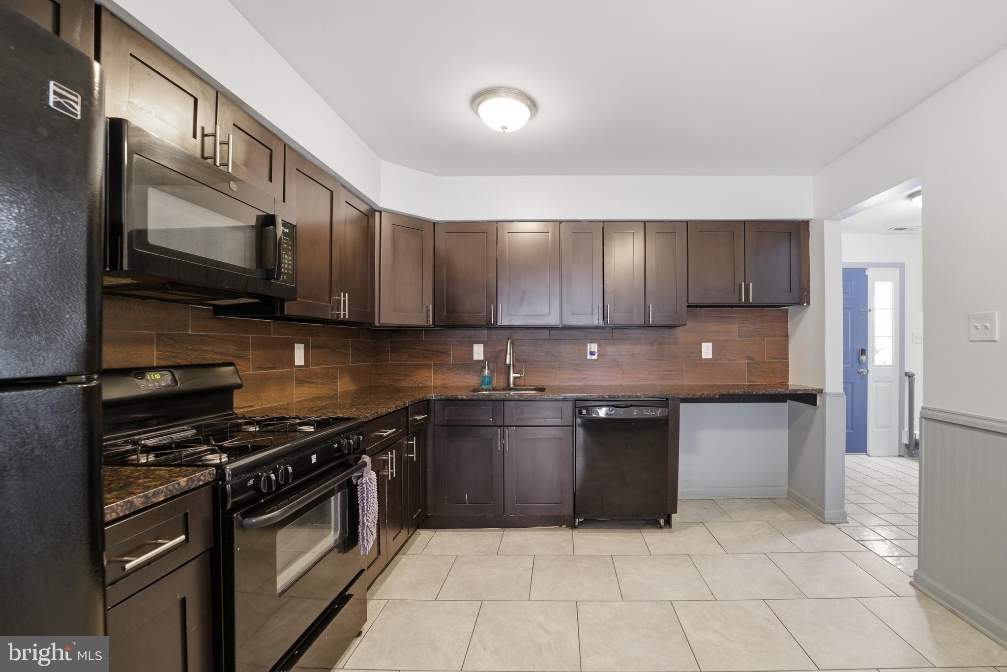 8 Ark Court Sewell, NJ 08080 - Photo 10 of 25