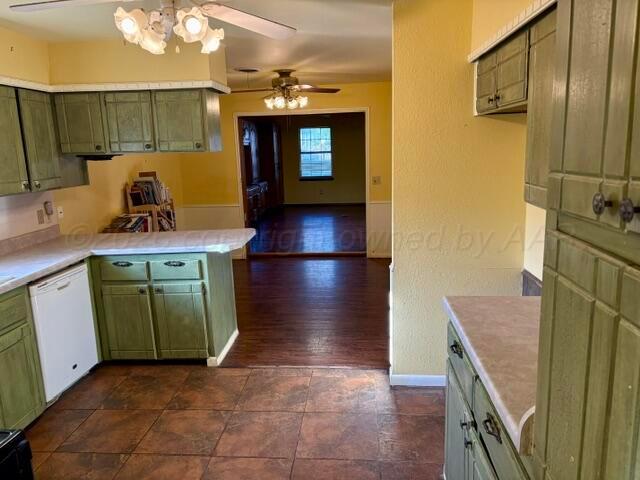 2713 James Louis Drive Amarillo, TX 79110 - Photo 7 of 28 Kitchen