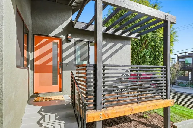 $1,248,000 | 4523 Lexington Avenue, Los Angeles, CA 90029