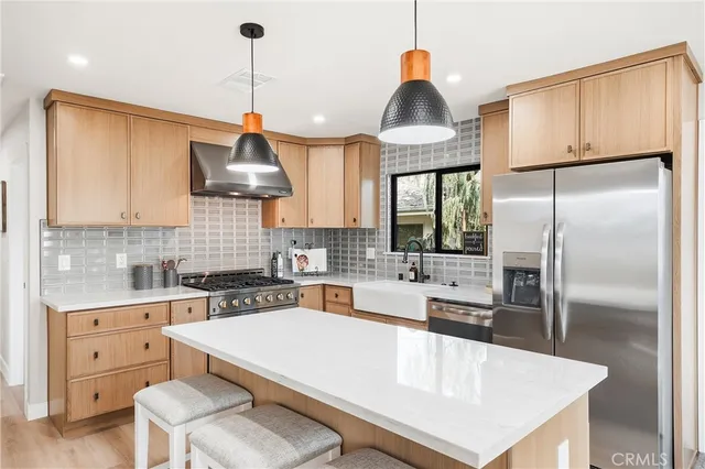 $1,248,000 | 4523 Lexington Avenue, Los Angeles, CA 90029