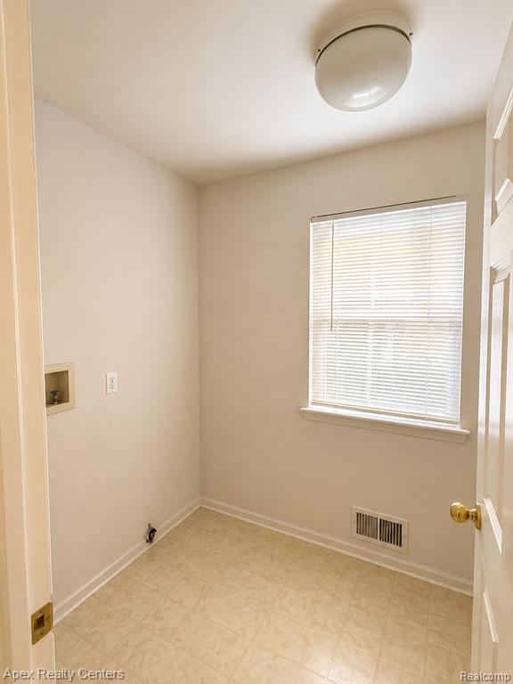 45132 Hanford Road Canton, MI 48187 - Photo 17 of 18 Gallery Image 17