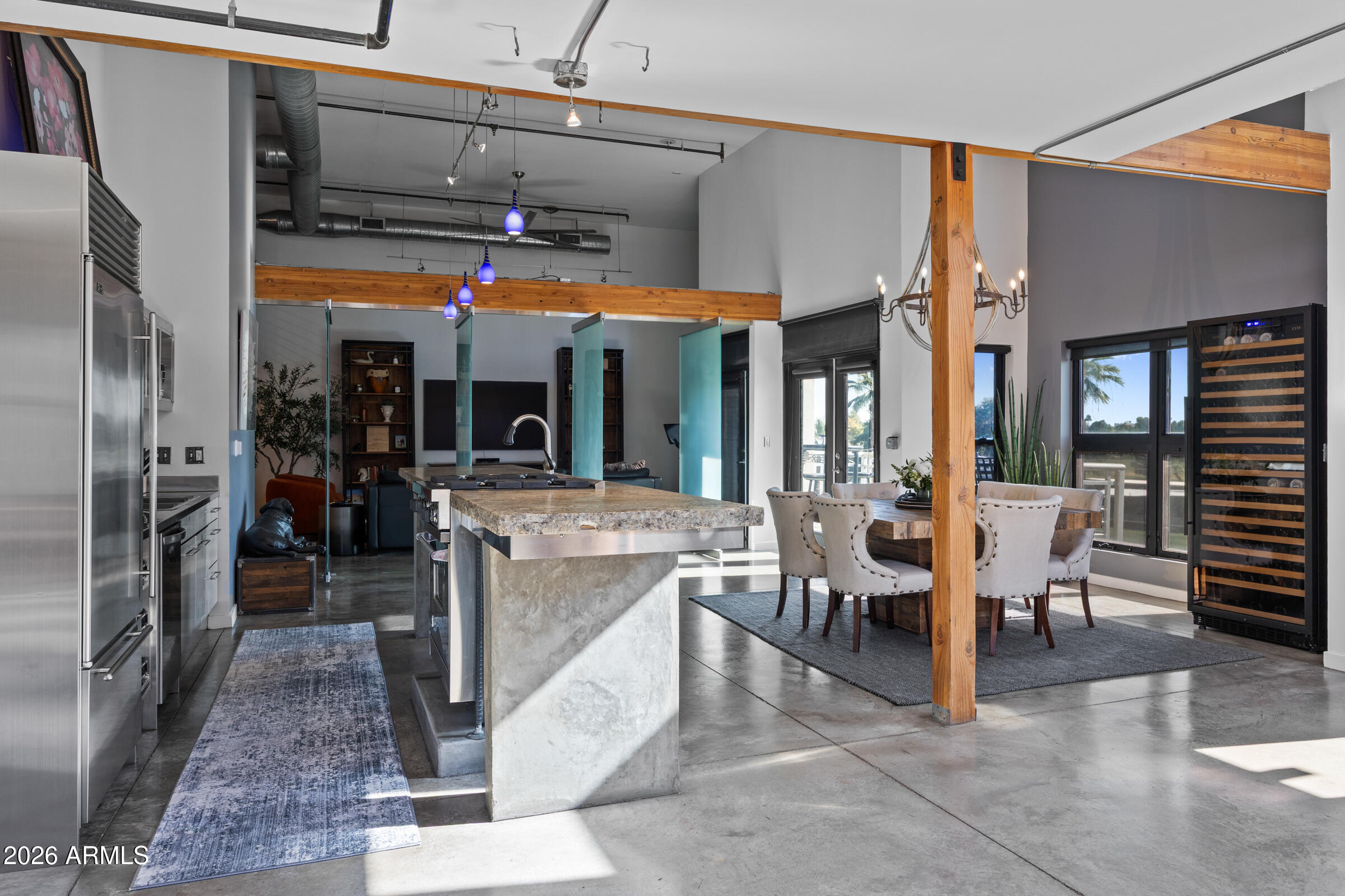 914 East Osborn Road, Unit 403 Phoenix, AZ 85014 - Photo 5 of 49 a view of a living room and entry way