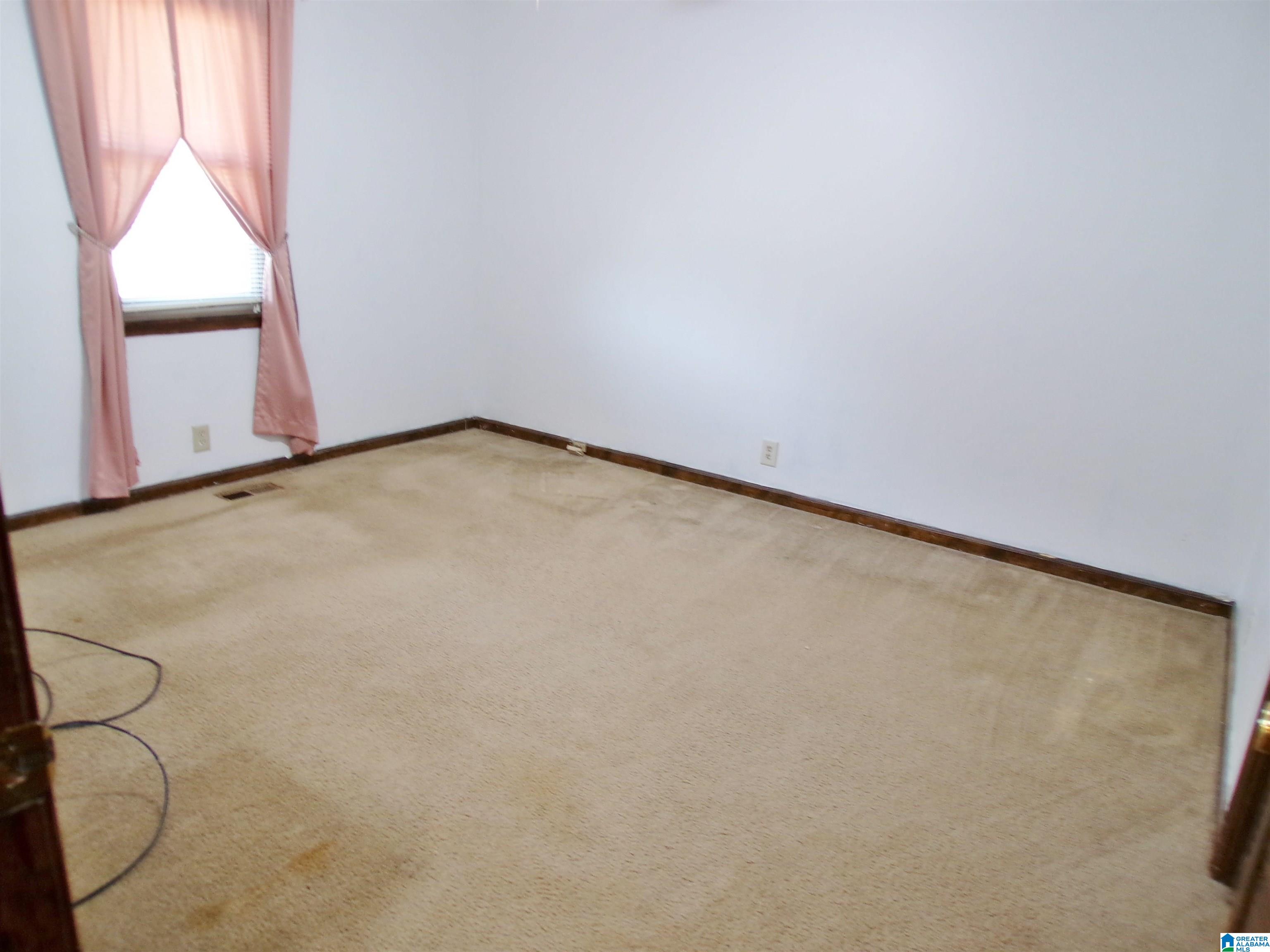 1707 Roundhill Road Weaver, AL 36277 - Photo 29 of 78