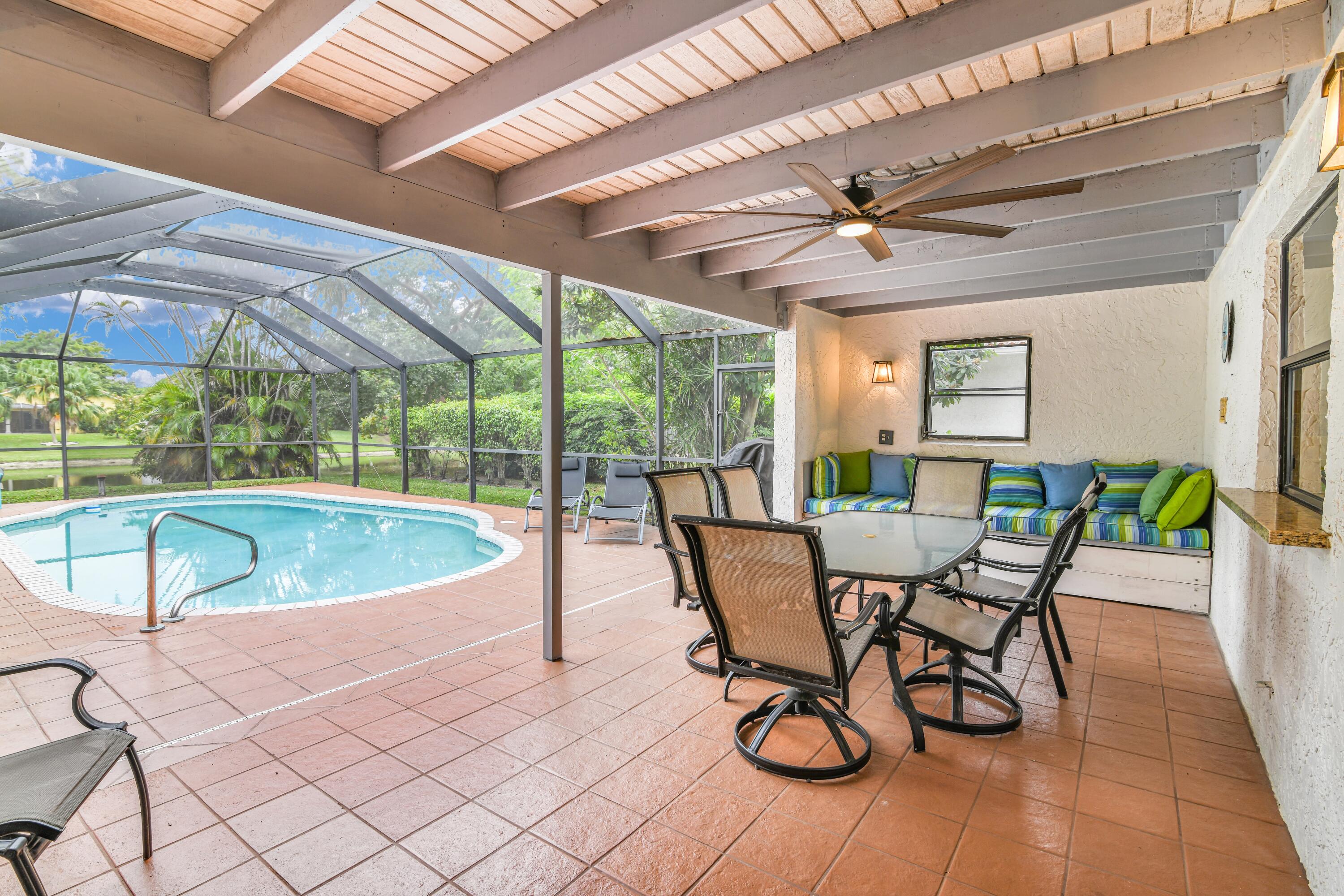 10090 Camelback Lane Boca Raton, FL 33498 - Photo 12 of 27 10090 Camelback Ln Boca Raton patio