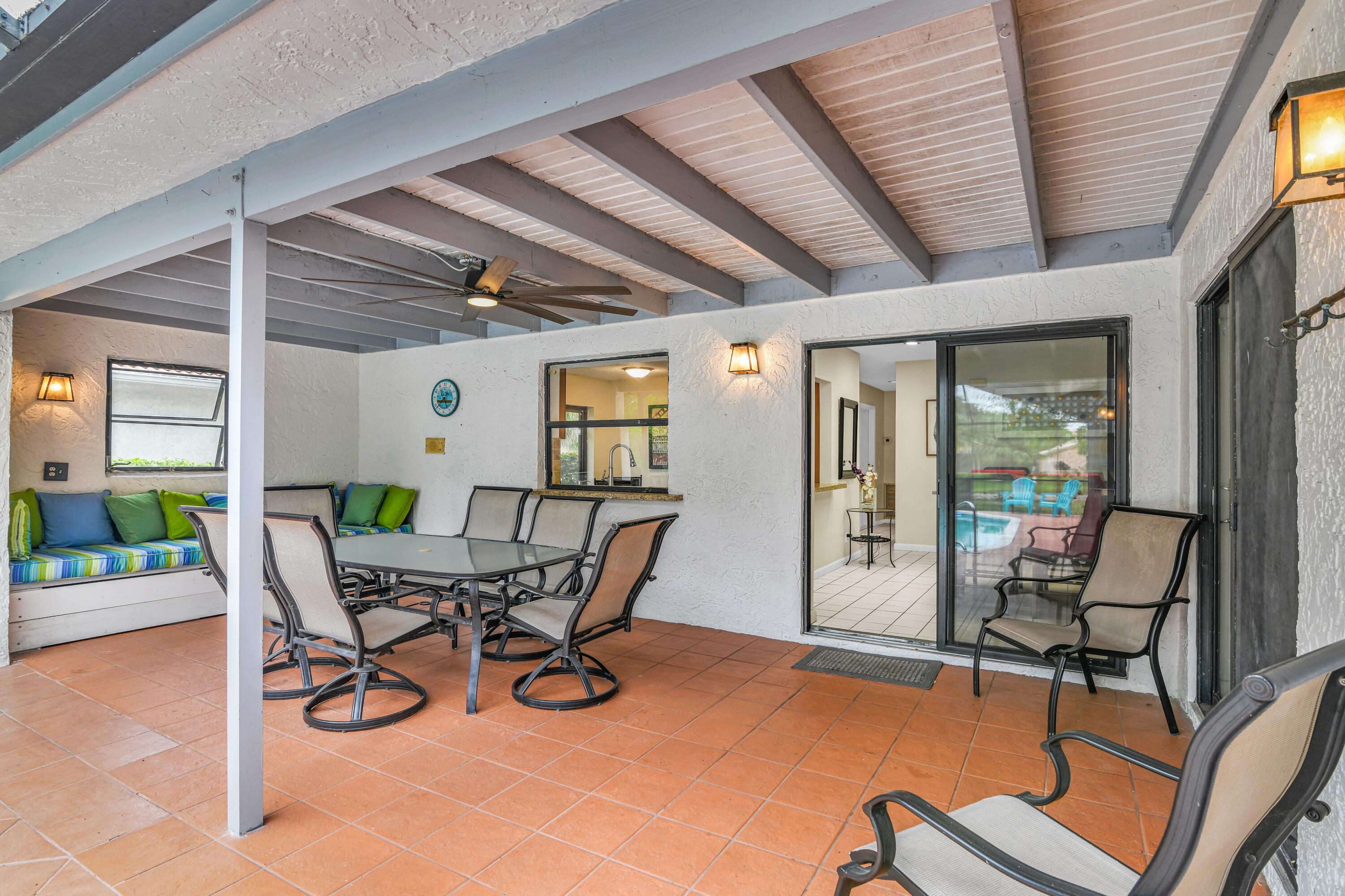 10090 Camelback Lane Boca Raton, FL 33498 - Photo 13 of 27 10090 Camelback Ln Boca Raton patio2