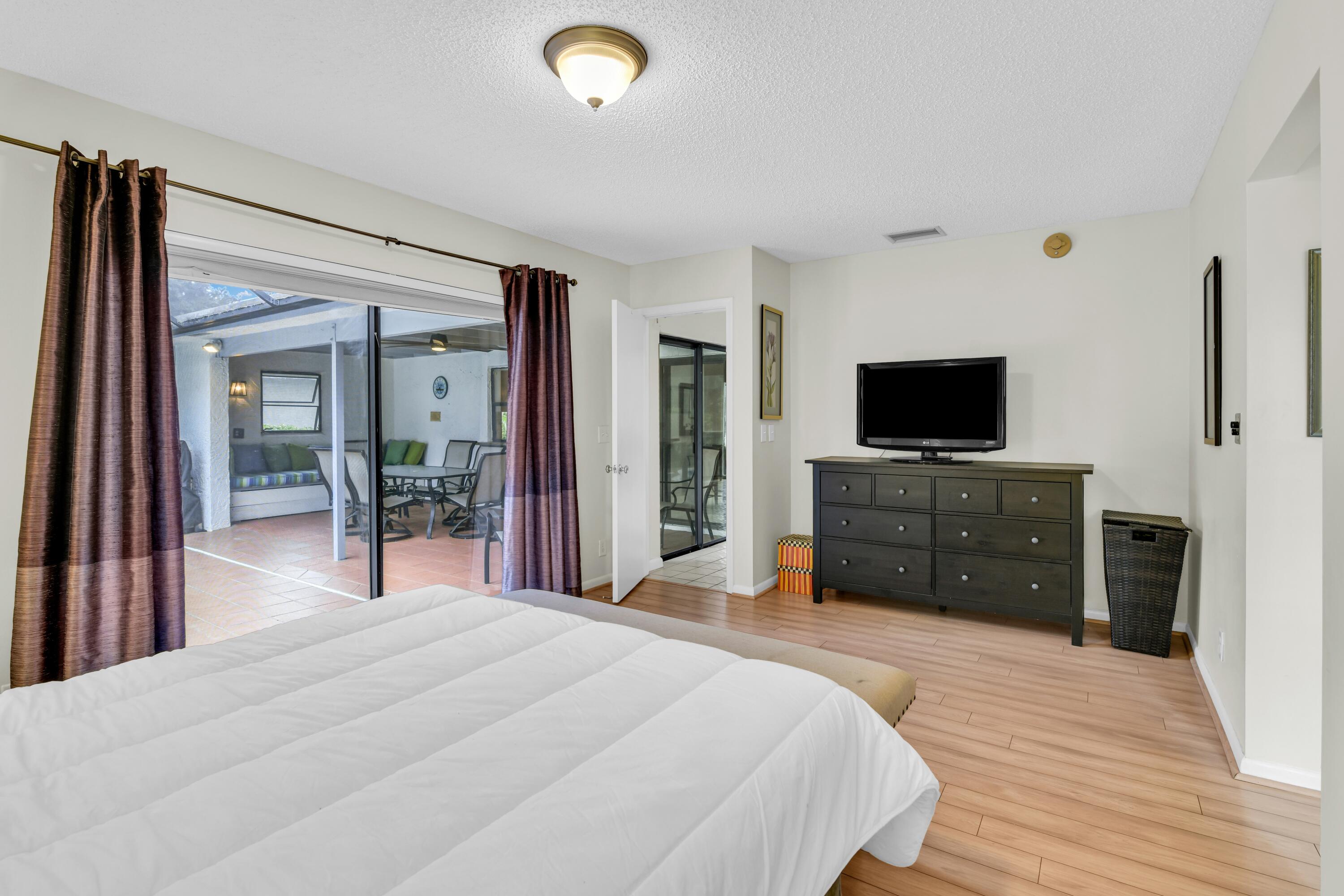 10090 Camelback Lane Boca Raton, FL 33498 - Photo 16 of 27 10090 Camelback Ln Boca Raton principal2