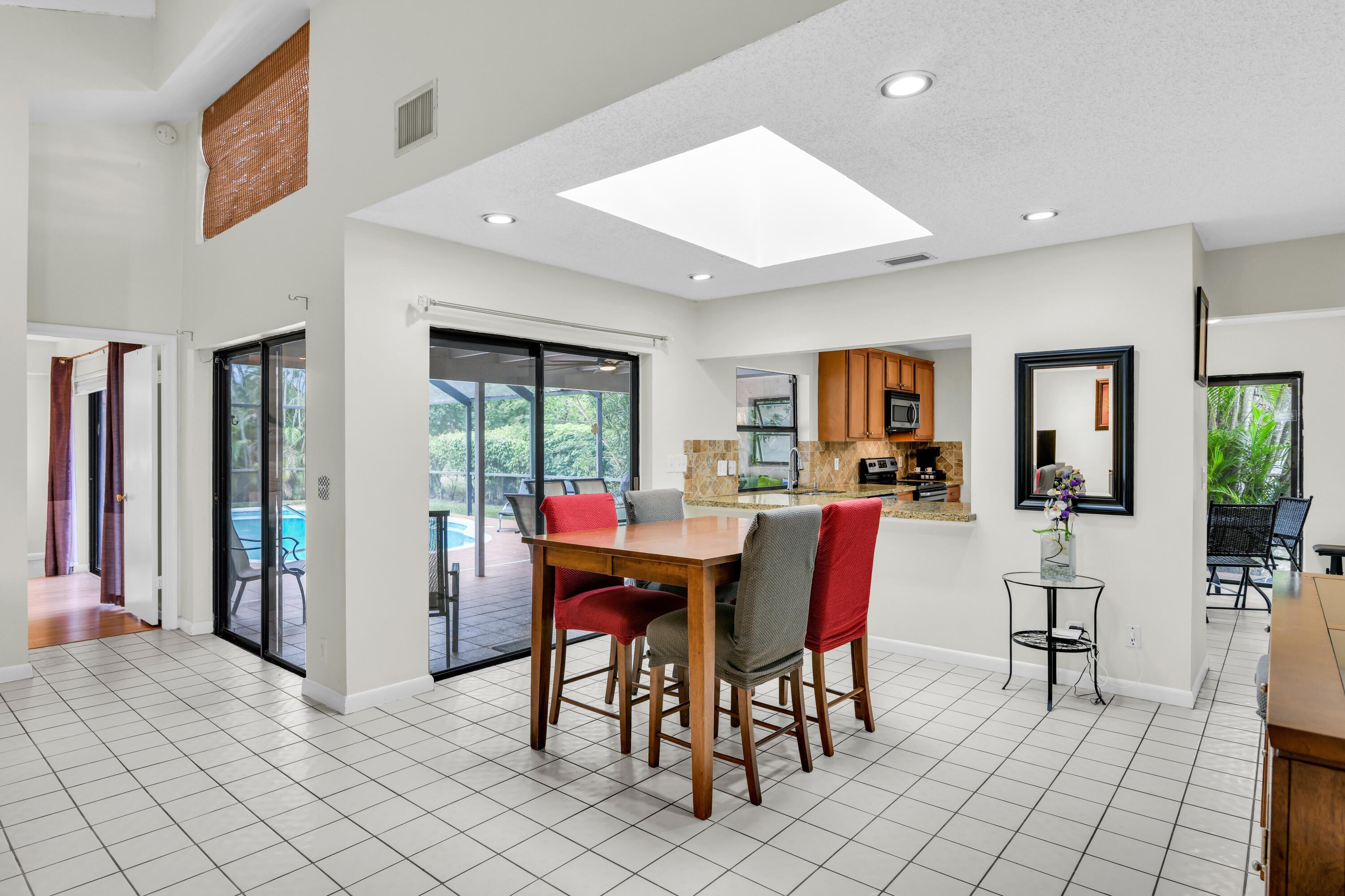 10090 Camelback Lane Boca Raton, FL 33498 - Photo 7 of 27 10090 Camelback Ln Boca Raton dining
