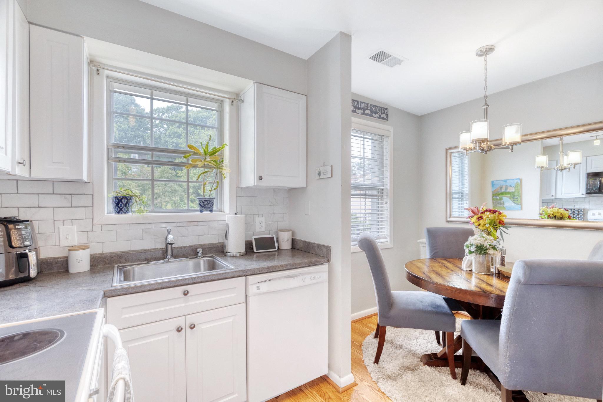 2513 South Walter Reed Drive, Unit B Arlington, VA 22206 - Photo 12 of 29