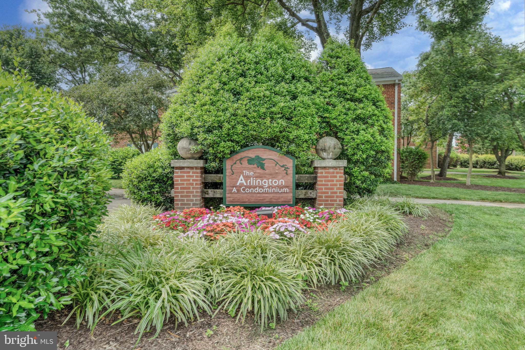 2513 South Walter Reed Drive, Unit B Arlington, VA 22206 - Photo 2 of 29
