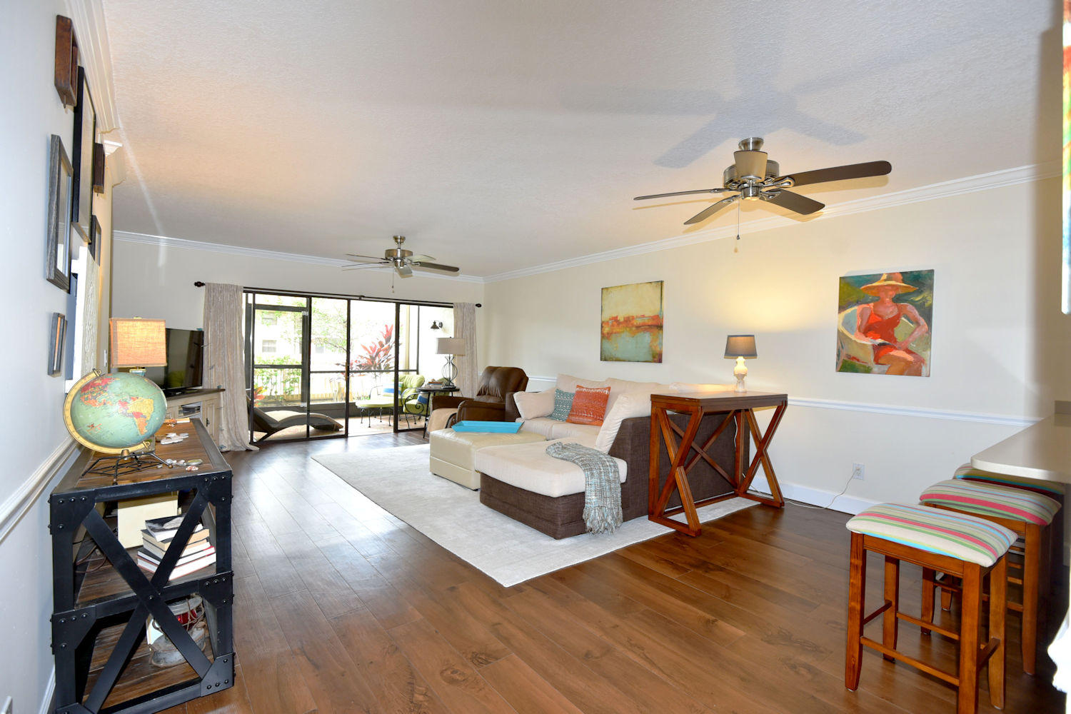 Living Area 2