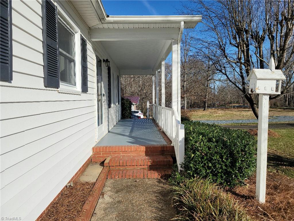 2332 Mack Road Asheboro, NC 27205 - Photo 7 of 35 Gallery Image 7