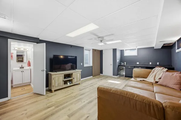 $344,900 | 1718 6th Avenue South, Fargo, ND 58103