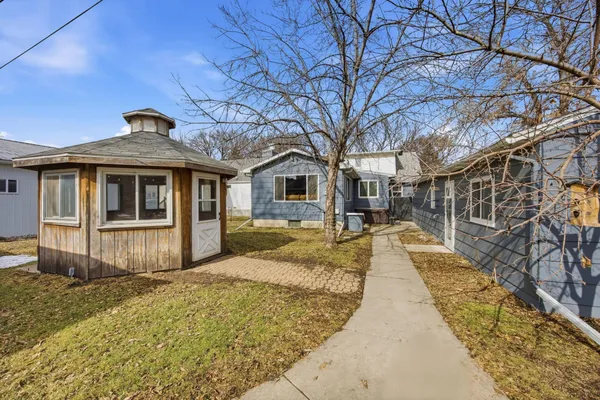 $344,900 | 1718 6th Avenue South, Fargo, ND 58103