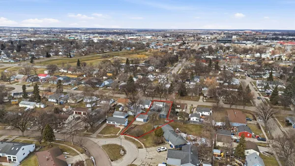 $344,900 | 1718 6th Avenue South, Fargo, ND 58103