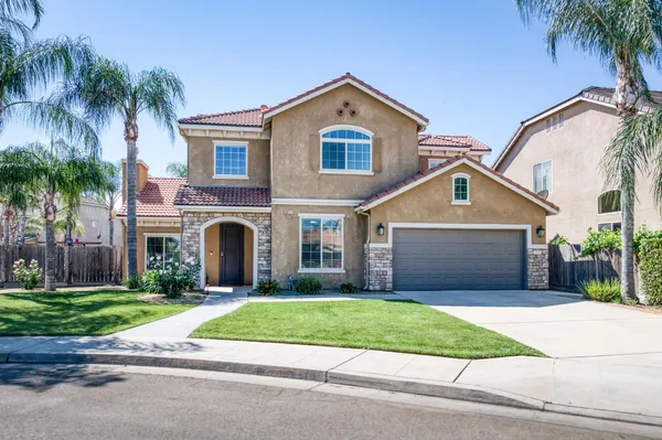 $579,900 | 6977 East Michigan Avenue, Fresno, CA 93727