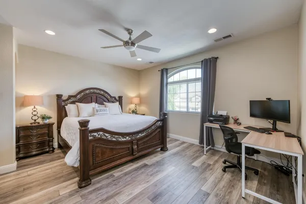 $579,900 | 6977 East Michigan Avenue, Fresno, CA 93727