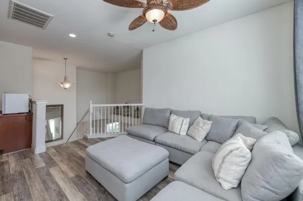 $579,900 | 6977 East Michigan Avenue, Fresno, CA 93727