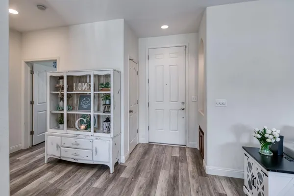 $579,900 | 6977 East Michigan Avenue, Fresno, CA 93727