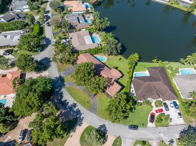 $1,099,999 | 9431 Sea Turtle Lane, Plantation, FL 33324