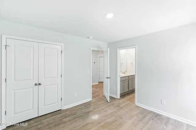 $330,365 | 614 South Squires Run Lane, Richlands, NC 28574