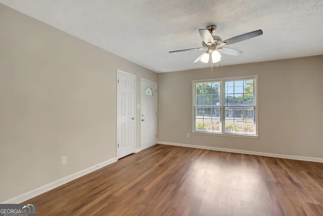 $1,595 | 105 Belle Drive, Fayetteville, GA 30214