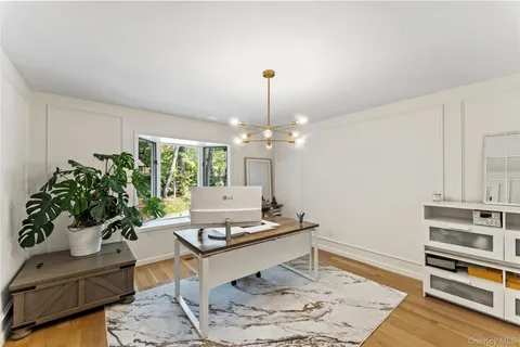 $2,850,000 | 8 Bolton Drive, Manhasset, NY 11030