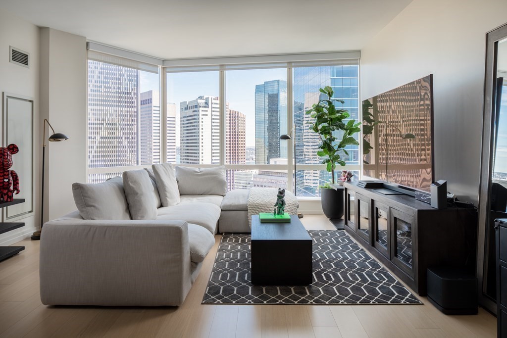 1 Franklin Street, Unit 3107 Boston, MA 02110 - Photo 3 of 27