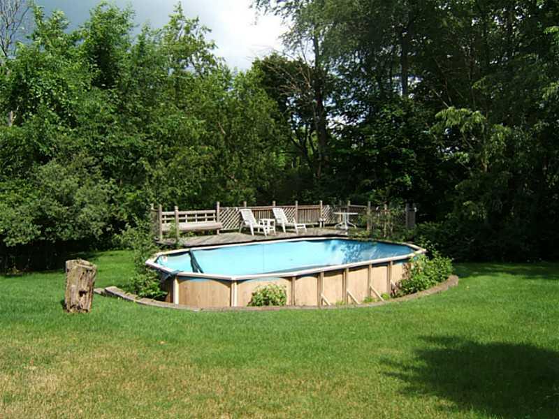 124 Ramage Road Pittsburgh, PA 15214 - Photo 15 of 19 Swimming Pool/Hot Tub/Sauna. needs new liner