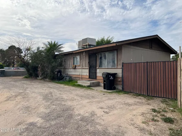 $250,000 | 6410 South 7th Street, Phoenix, AZ 85042