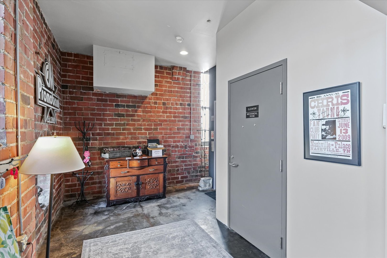 209 East Washington Street, Unit 5 Bloomington, IL 61701 - Photo 3 of 78