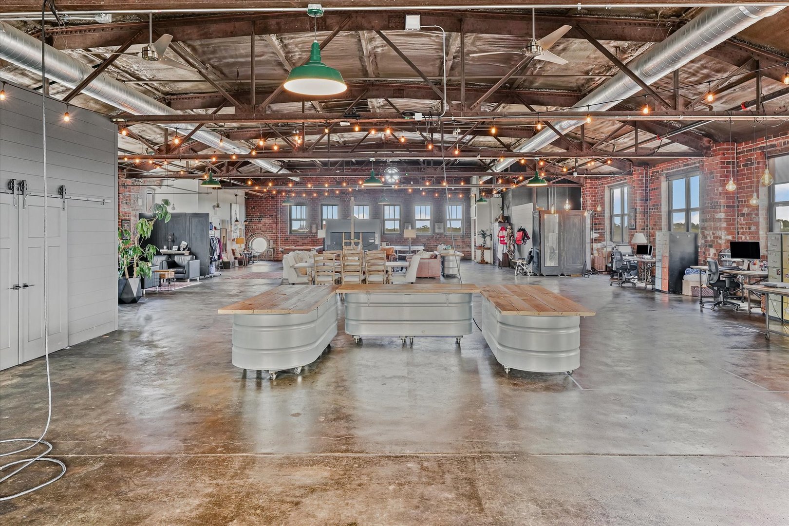 209 East Washington Street, Unit 5 Bloomington, IL 61701 - Photo 38 of 78 a view of a room with lots of wooden furniture