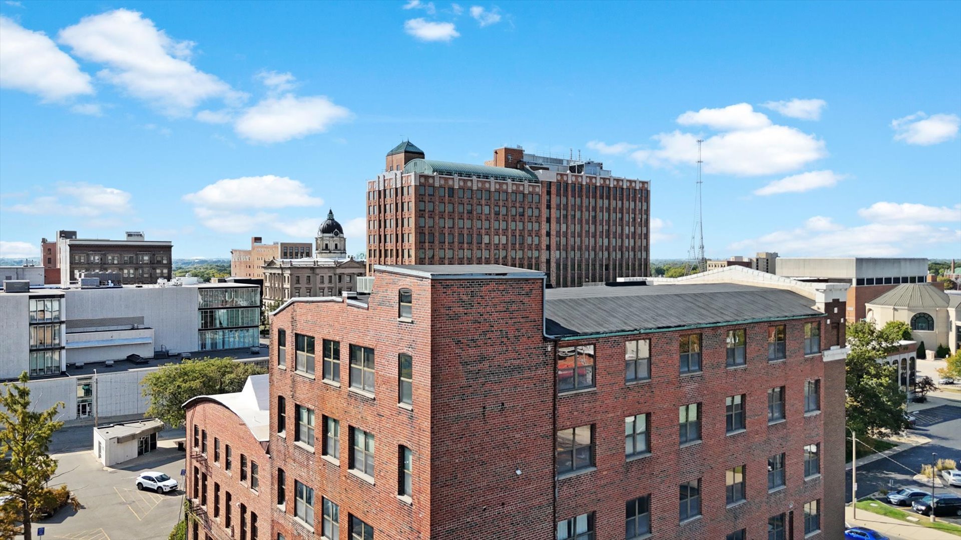 209 East Washington Street, Unit 5 Bloomington, IL 61701 - Photo 61 of 78