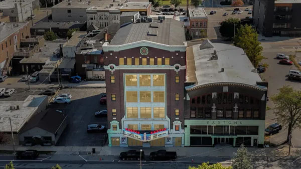 $620,000 | 209 East Washington Street, Unit 5, Bloomington, IL 61701