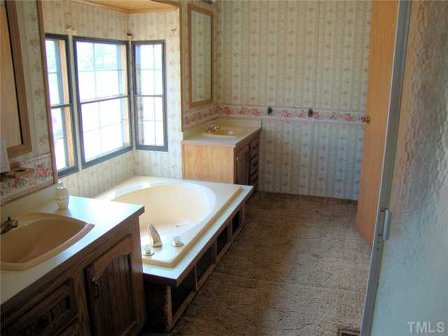 2607 Union Grove Church Road Dunn, NC 28334 - Photo 6 of 7