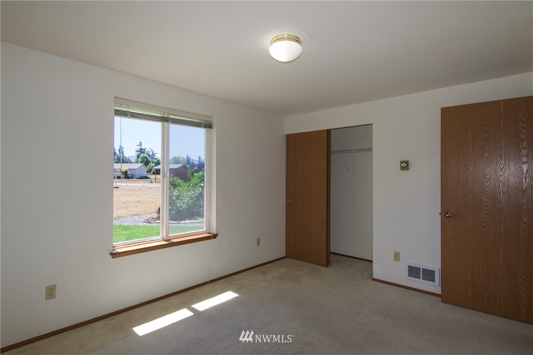 91 Klahn Country Road Sequim, WA 98382 - Photo 18 of 33